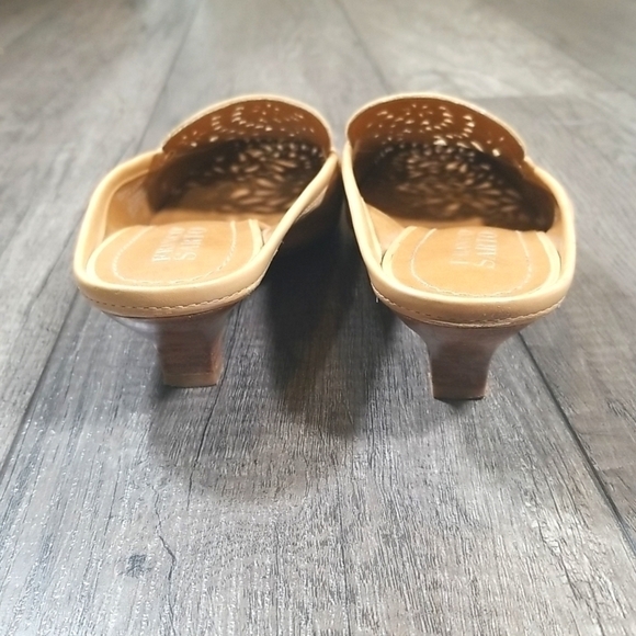 Franco Sarto Beige Mules - Picture 3 of 7